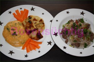 Sellerieschnitzel und Kartoffelstampf mit Kräutern und Glasnudelsalat mit Hackfleisch